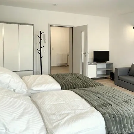 Board - Haus 3* רגנסבורג